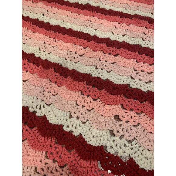 Crochet Afghan Throw Blanket Handmade 61 x 48 Pink White Red Gradient Stripe - Picture 5 of 8